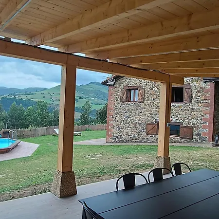 La De Naia Feriehus La Revilla (Soba)